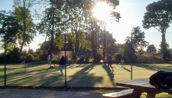 Members enjoying socal tennis on a sunny day at Pocklington Tennis Club